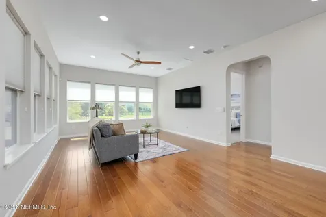 52 Dyer Court Jacksonville FL 32081