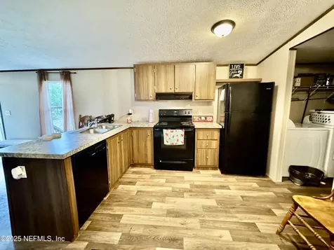 410 Lily Trail Interlachen FL 32148