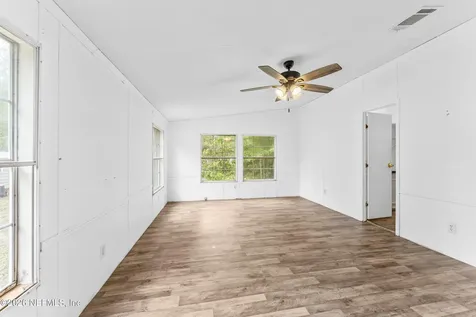 9715 Mcmahon Avenue Hastings FL 32145