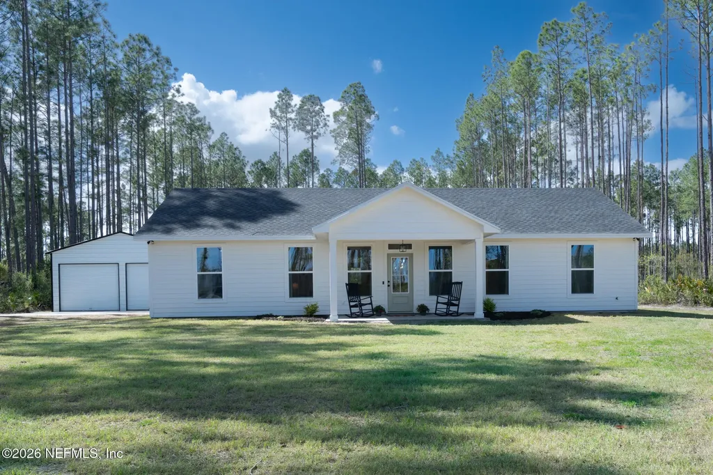 241656 Cr121 Hilliard FL 32046
