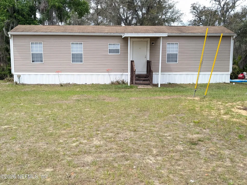 125 Hayman Drive Interlachen FL 32148