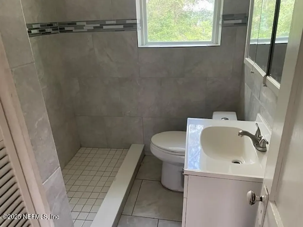 319 49th Street W Jacksonville FL 32208