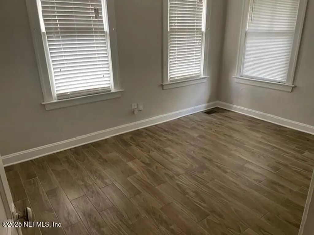 319 49th Street W Jacksonville FL 32208