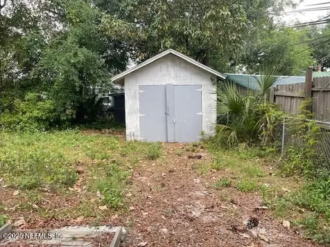 319 49th Street W Jacksonville FL 32208