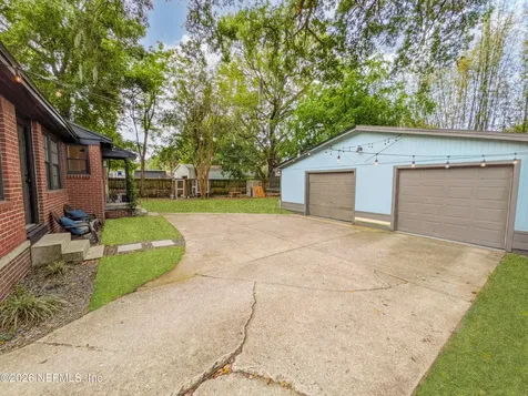4224 Redwood Avenue Jacksonville FL 32207