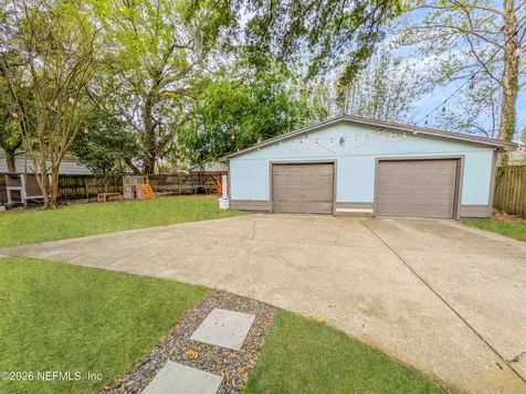 4224 Redwood Avenue Jacksonville FL 32207