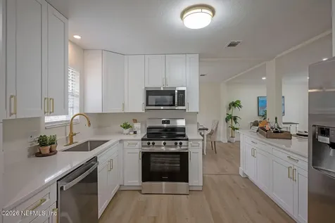 4061 Heath Road Jacksonville FL 32277