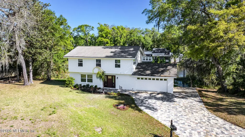 1811 Twelve Oaks Lane N Neptune Beach FL 32266