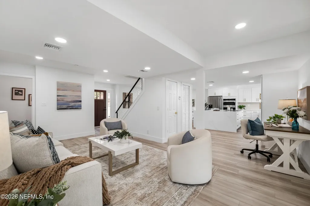 1811 Twelve Oaks Lane N Neptune Beach FL 32266