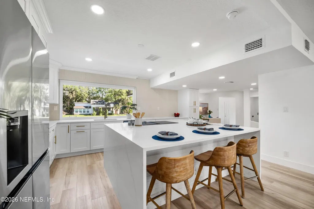 1811 Twelve Oaks Lane N Neptune Beach FL 32266