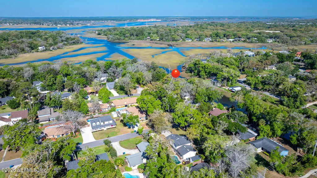 1811 Twelve Oaks Lane N Neptune Beach FL 32266