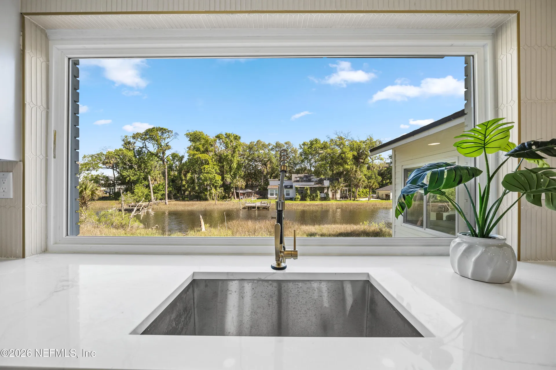 1811 Twelve Oaks Lane N Neptune Beach FL 32266
