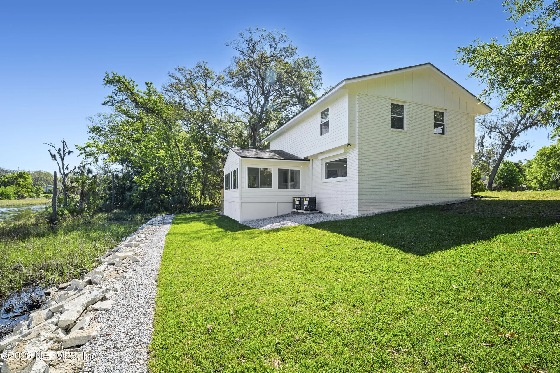 1811 Twelve Oaks Lane N Neptune Beach FL 32266