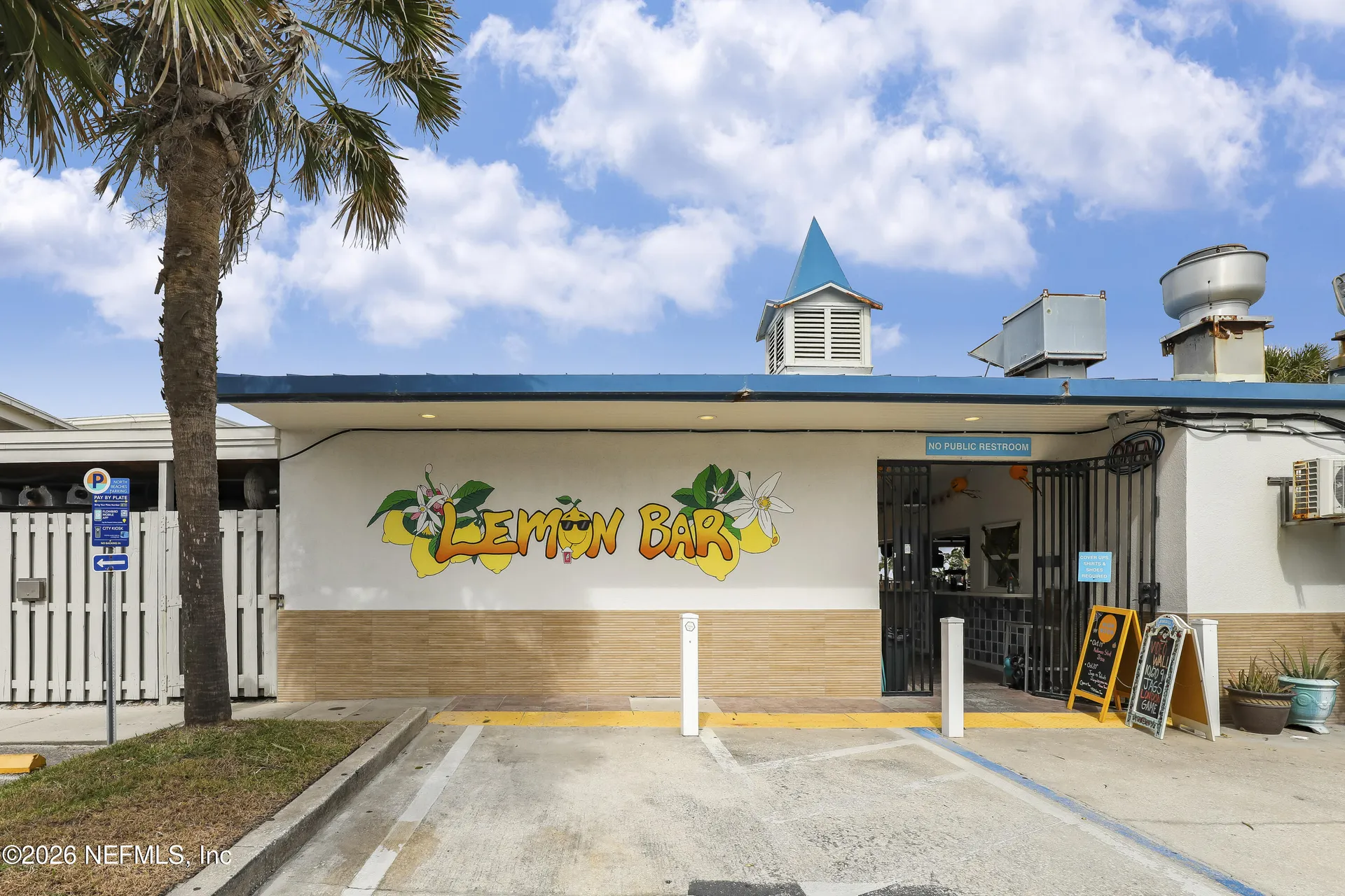 1811 Twelve Oaks Lane N Neptune Beach FL 32266