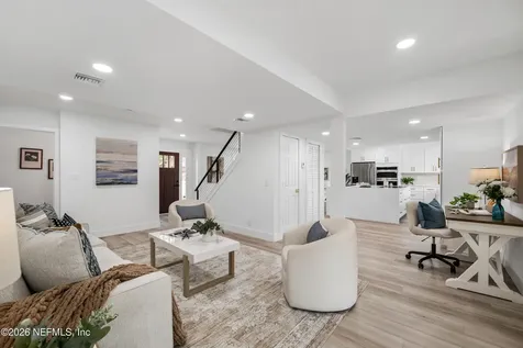 1811 Twelve Oaks Lane N Neptune Beach FL 32266