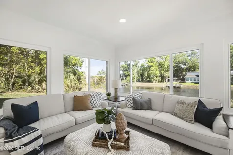 1811 Twelve Oaks Lane N Neptune Beach FL 32266