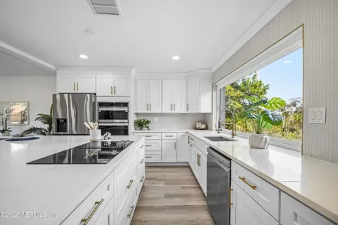 1811 Twelve Oaks Lane N Neptune Beach FL 32266