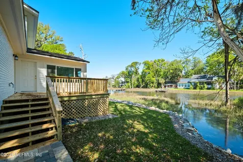 1811 Twelve Oaks Lane N Neptune Beach FL 32266