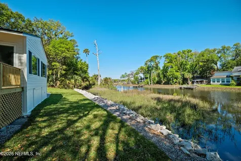 1811 Twelve Oaks Lane N Neptune Beach FL 32266
