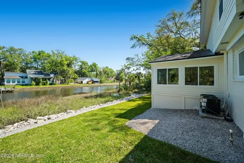 1811 Twelve Oaks Lane N Neptune Beach FL 32266