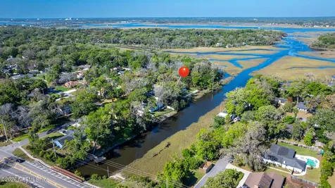 1811 Twelve Oaks Lane N Neptune Beach FL 32266