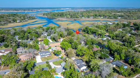 1811 Twelve Oaks Lane N Neptune Beach FL 32266