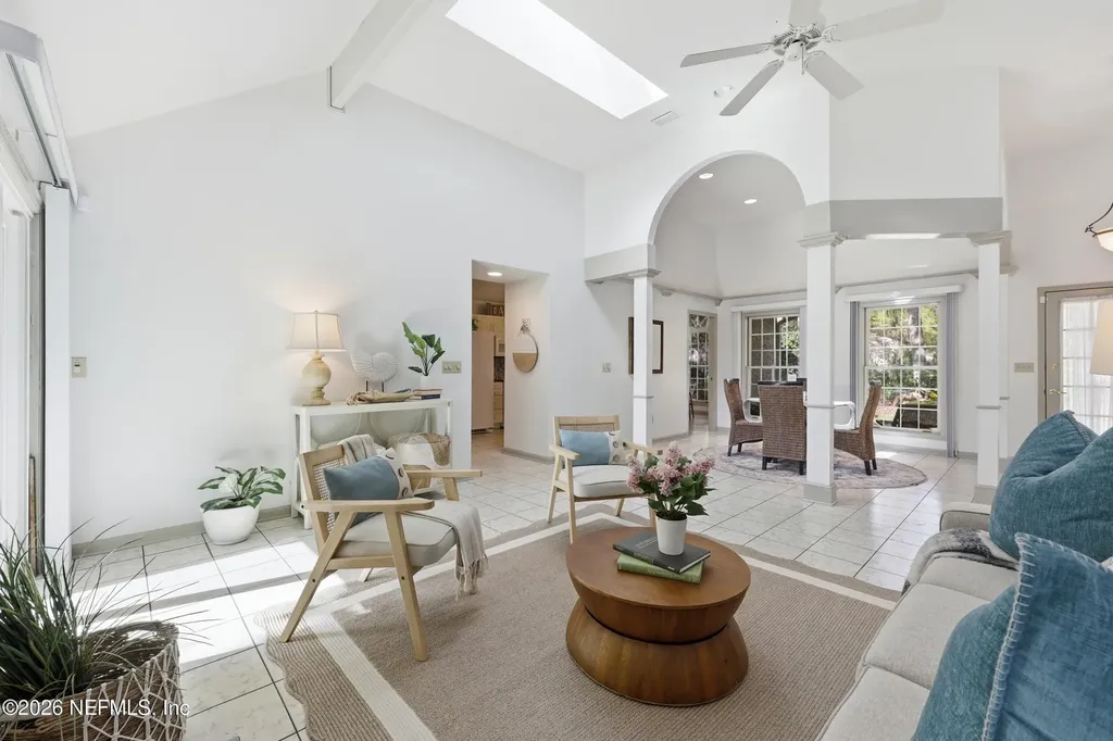 2144 Lakeside Drive E Fernandina Beach FL 32034