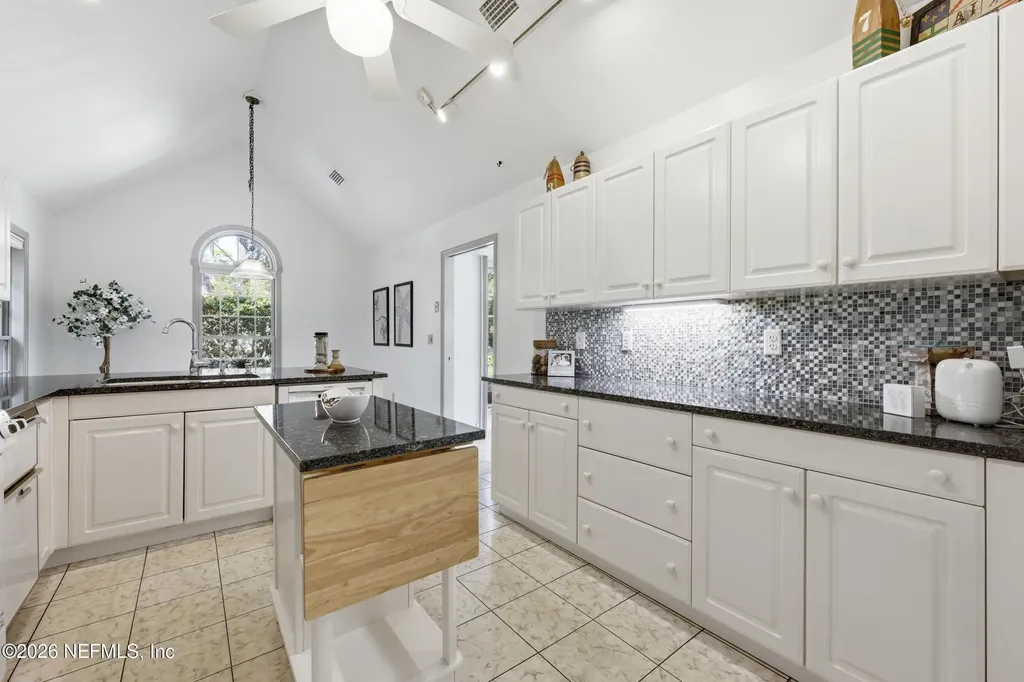 2144 Lakeside Drive E Fernandina Beach FL 32034