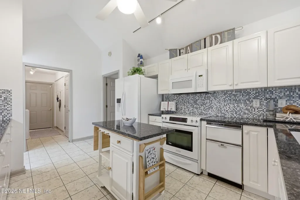 2144 Lakeside Drive E Fernandina Beach FL 32034