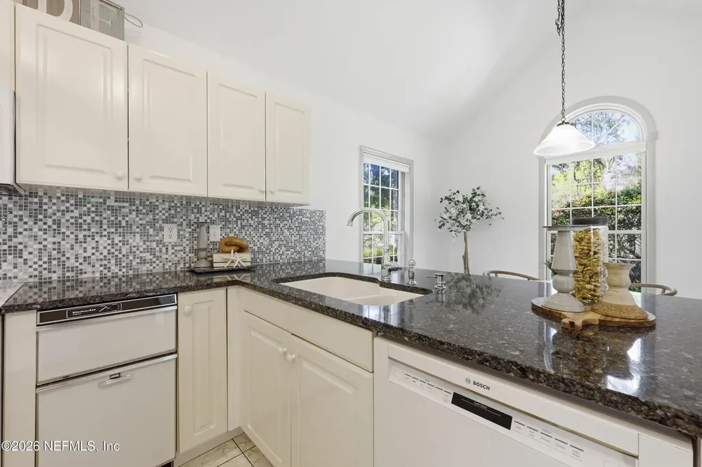 2144 Lakeside Drive E Fernandina Beach FL 32034