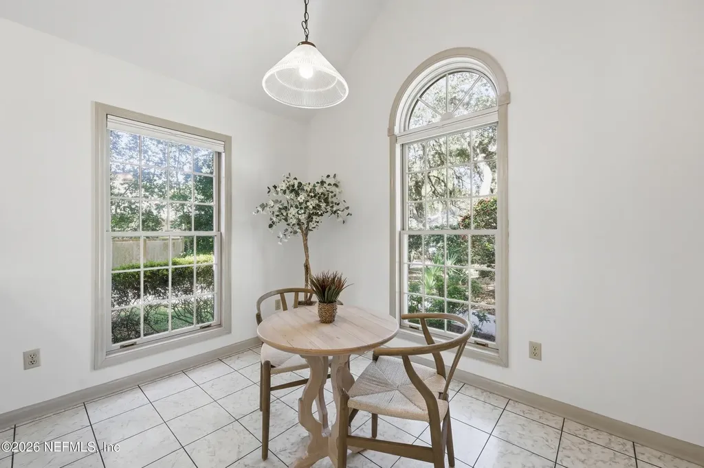 2144 Lakeside Drive E Fernandina Beach FL 32034