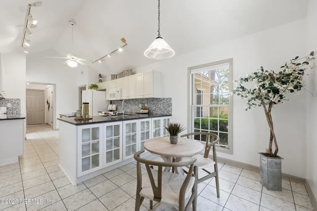 2144 Lakeside Drive E Fernandina Beach FL 32034