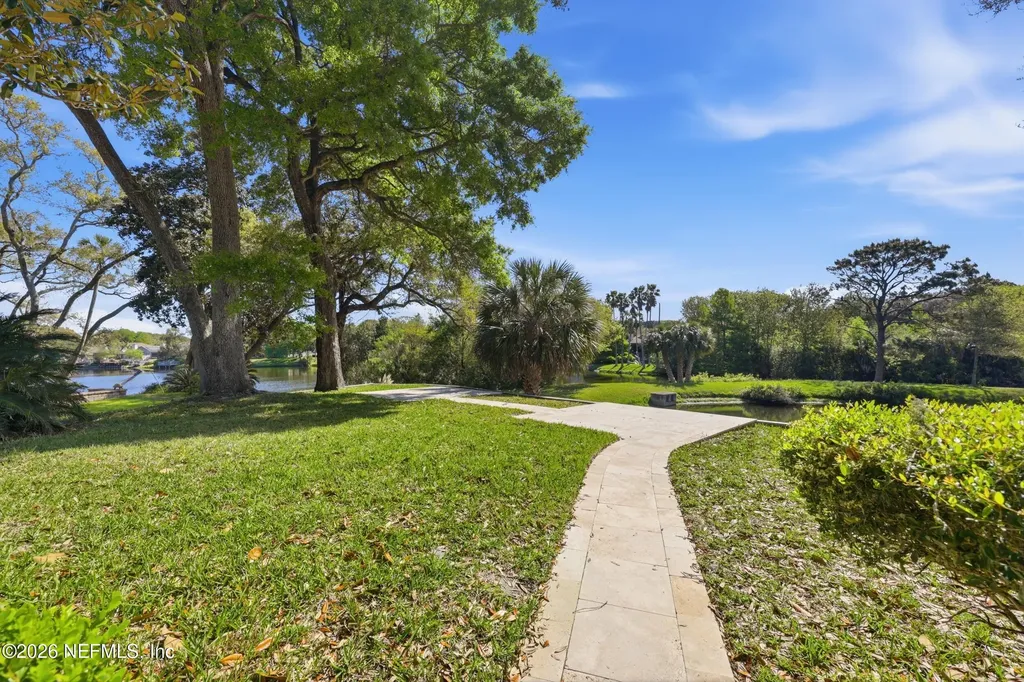 2144 Lakeside Drive E Fernandina Beach FL 32034