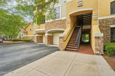 8539 Gate Parkway W Jacksonville FL 32216