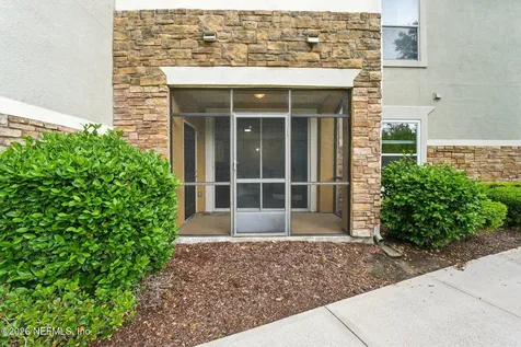 8539 Gate Parkway W Jacksonville FL 32216