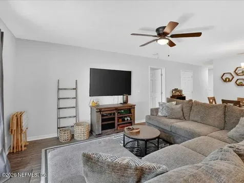 8352 Hewitt Street Jacksonville FL 32244
