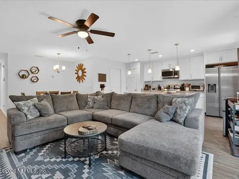 8352 Hewitt Street Jacksonville FL 32244