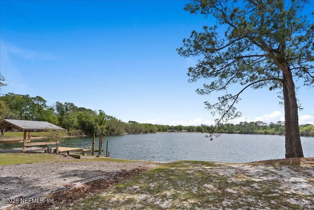 8825 Quail Roost Court Jacksonville FL 32220