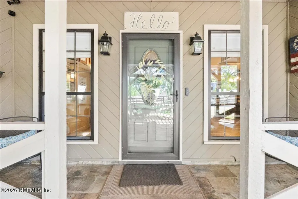 8825 Quail Roost Court Jacksonville FL 32220