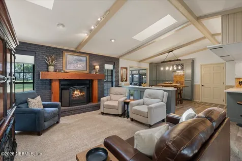 8825 Quail Roost Court Jacksonville FL 32220