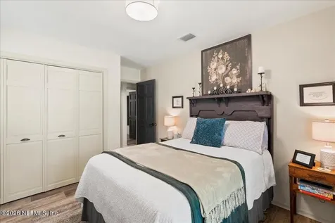 8825 Quail Roost Court Jacksonville FL 32220