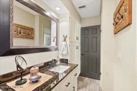 8825 Quail Roost Court Jacksonville FL 32220