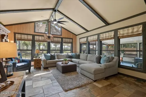 8825 Quail Roost Court Jacksonville FL 32220