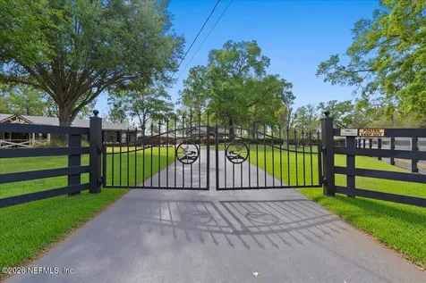 8825 Quail Roost Court Jacksonville FL 32220