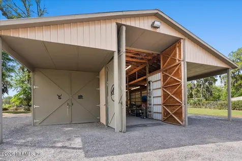 8825 Quail Roost Court Jacksonville FL 32220