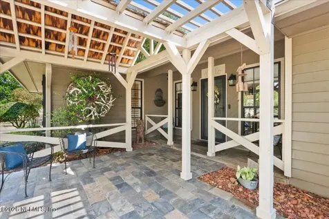 8825 Quail Roost Court Jacksonville FL 32220