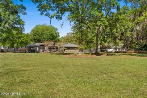 8825 Quail Roost Court Jacksonville FL 32220
