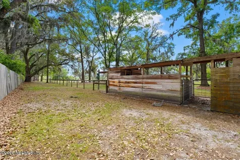 8825 Quail Roost Court Jacksonville FL 32220