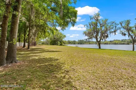 8825 Quail Roost Court Jacksonville FL 32220