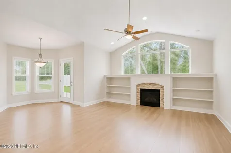 725 Piney Place Jacksonville FL 32259
